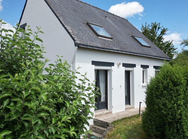 Guégon, Brittany 56120