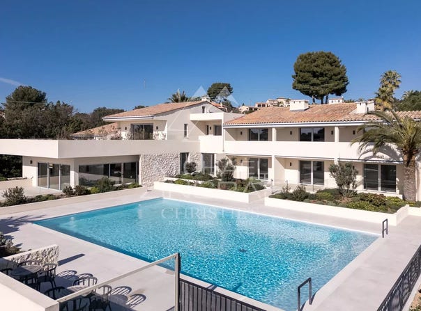 Cagnes-sur-Mer, Provence-Alpes-Côte d'Azur 06800