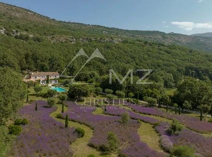 Saint-Vallier-de-Thiey, Provence-Alpes-Côte d'Azur 06460
