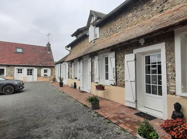 Hécourt, Normandy 27120