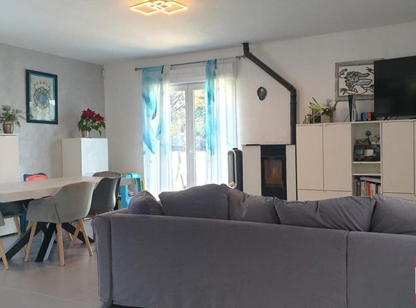 Trévenans, Franche-Comté 90400