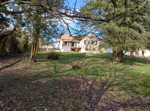 Arnay-le-Duc, Côte-d'Or 21230