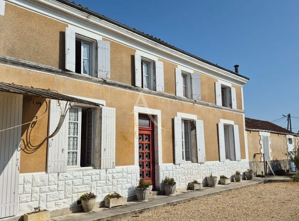 AUJAC, Nouvelle-Aquitaine 17770