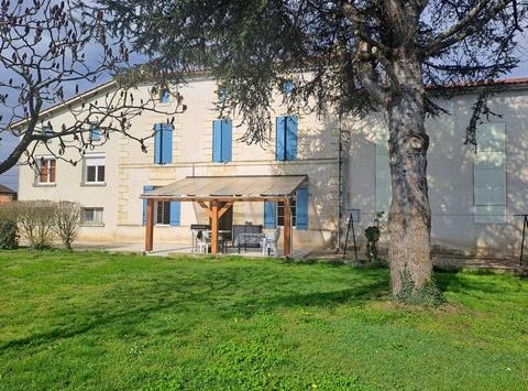 Sainte-Bazeille, Lot-Et-Garonne