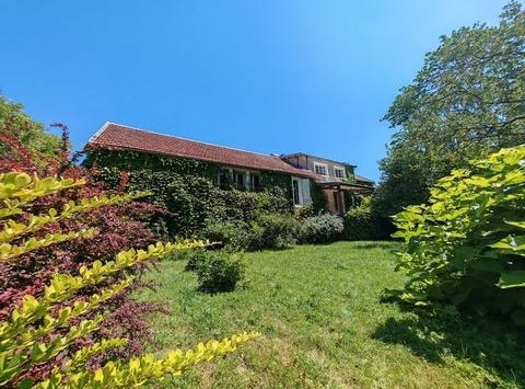 GENLIS, Bourgogne 21110