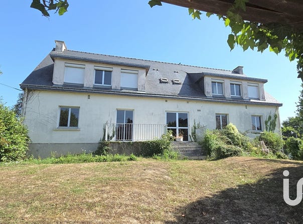 Péaule, Brittany 56130