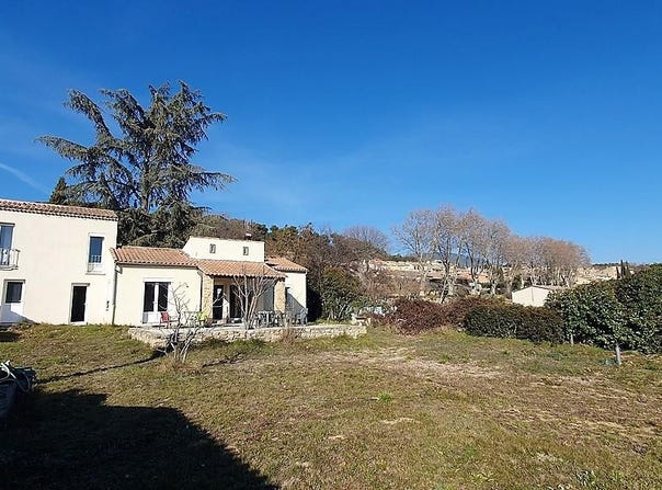 Vaugines, Vaugines, Provence-Alpes-Côte d'Azur 84160