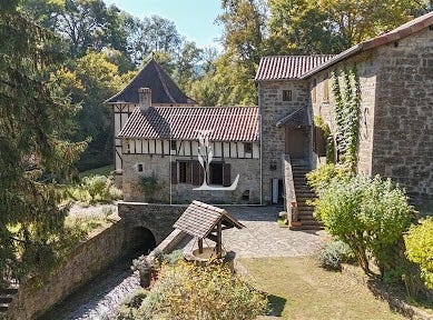 CAYLUS, Occitanie 82160