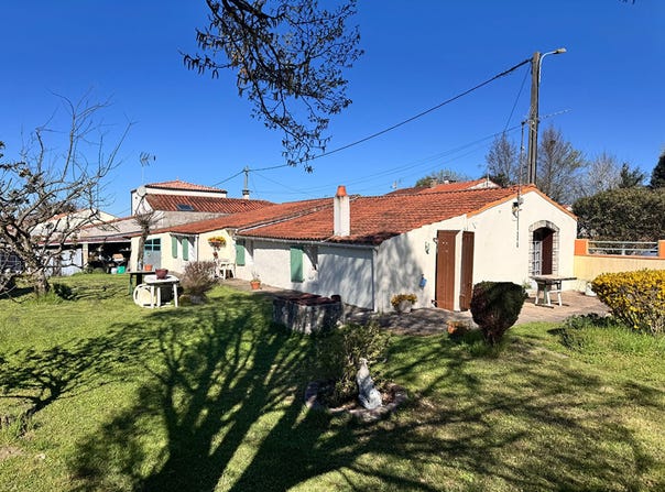 TONNAY CHARENTE, Nouvelle-Aquitaine 17430