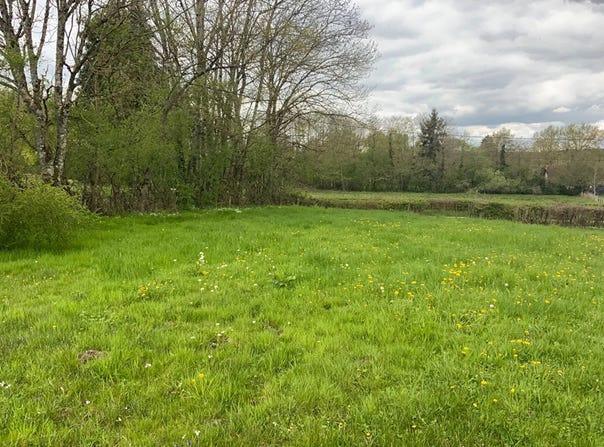 Auxy, Saône-et-Loire 71400