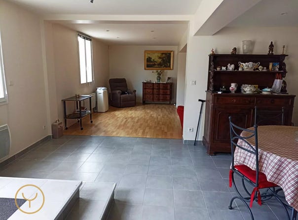 Troyes, Aube 10000