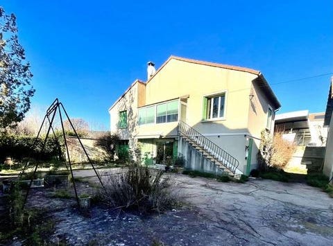 Villelaure, Provence-Alpes-Côte d'Azur 84530