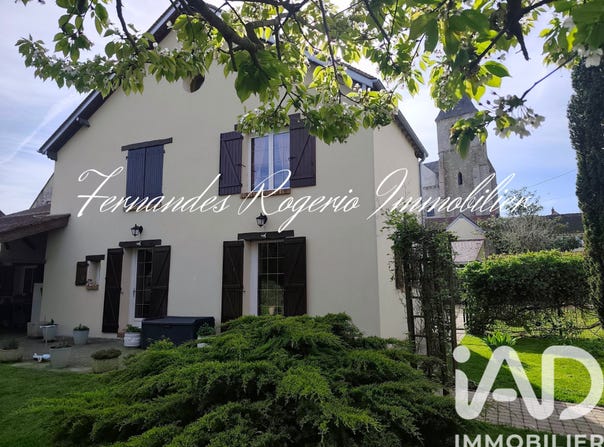 Briarres-sur-Essonne, Centre-Val de Loire 45390