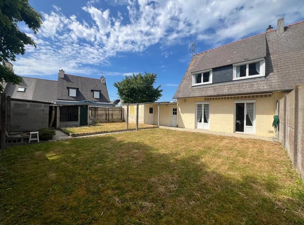 Pleurtuit, Brittany 35730