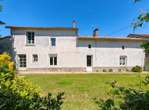 Ruffec, Poitou-Charentes 16700
