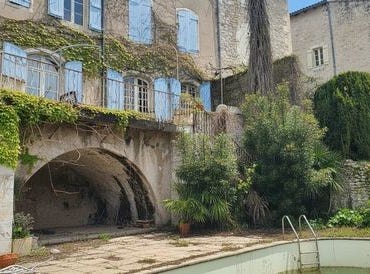 LAUZERTE, Midi-Pyrénées 82110