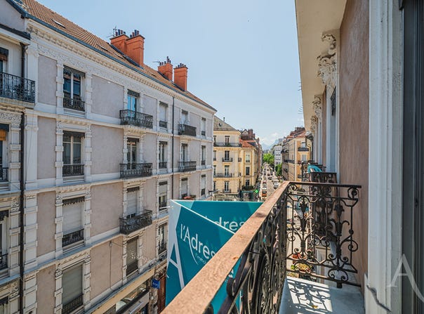 GRENOBLE, Auvergne-Rhône-Alpes 38000