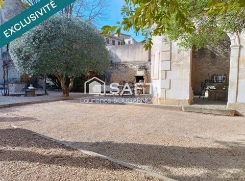 Roquemaure, Languedoc-Roussillon 30150