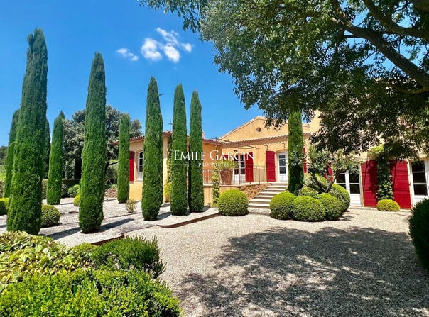 Pertuis, Provence-Alpes-Côte-d'Azur 84120