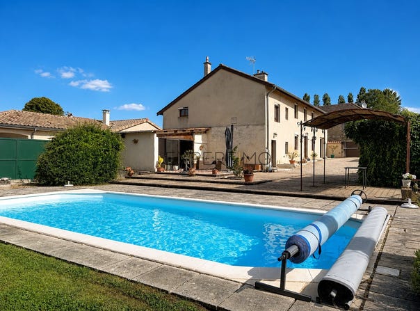 Viré, Burgundy 71260