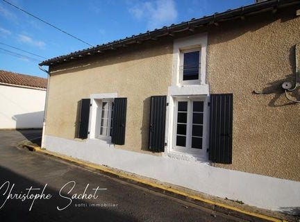 Mauze-Sur-Le-Mignon, Poitou-Charentes 79210