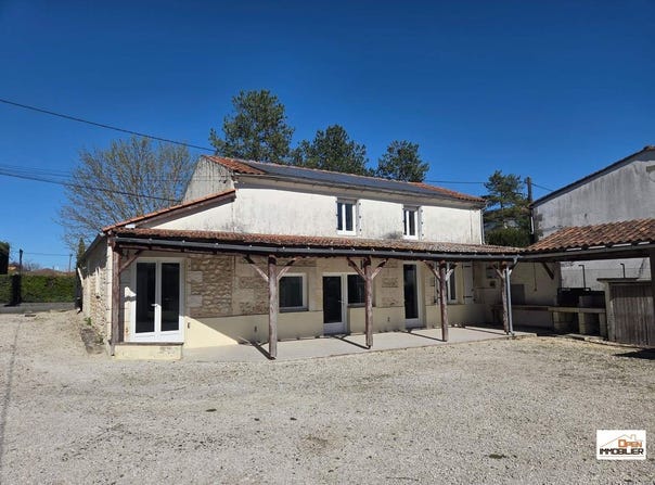 Châteauneuf-sur-Charente, Poitou-Charentes 16120