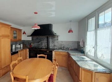 Epeigne-Sur-Deme, Centre 37370