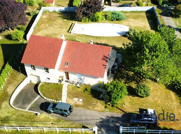 VARENNES VAUZELLES, Bourgogne-Franche-Comté 58640