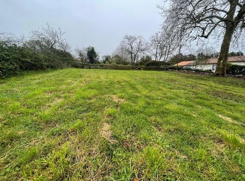 Verrines-Sous-Celles, Poitou-Charentes 79370