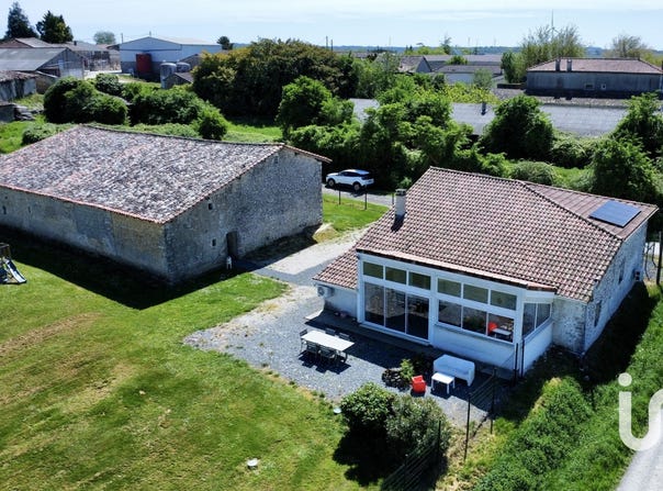 Baignes-Sainte-Radegonde, Nouvelle-Aquitaine 16360