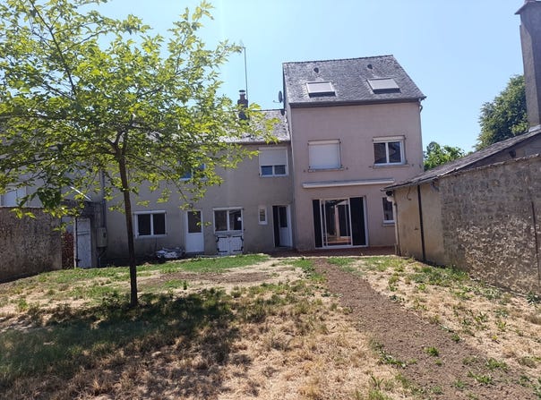 Loué, Pays de la Loire 72540