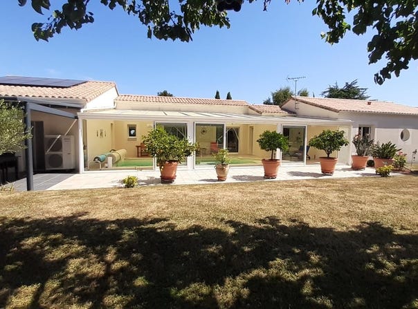 Saint-Gelais, Poitou-Charentes 79410