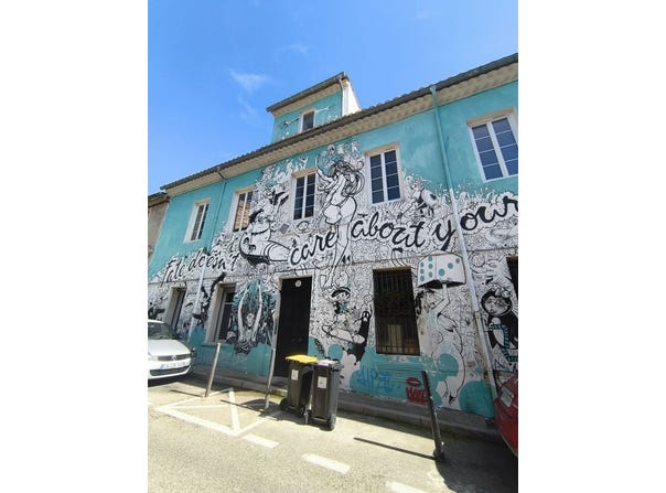 NIMES, Occitanie 30000