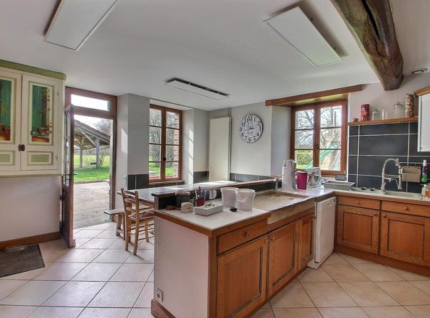 Turny, Burgundy 89570