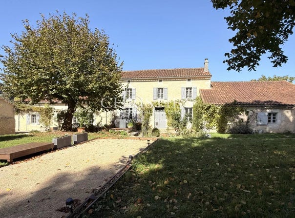 Angoulême, Poitou-Charentes 16000
