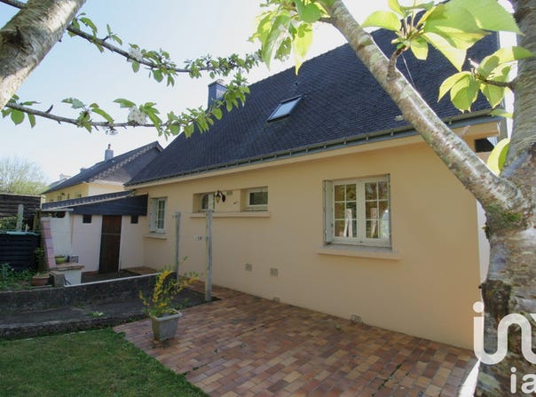 Hennebont, Brittany 56700