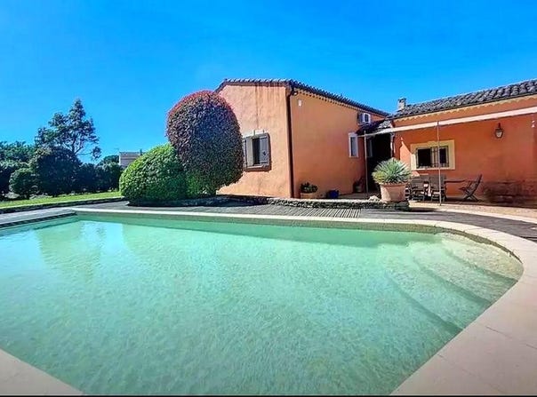 191 Av. de Lagnes, Cavaillon, Provence-Alpes-Côte d'Azur 84300