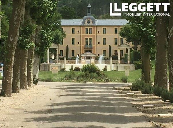 Montbrun-les-Bains, Auvergne-Rhône-Alpes 26570