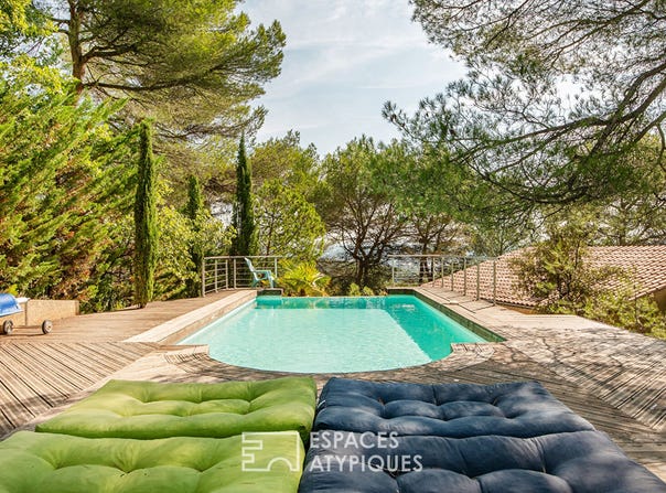 PIERREVERT, Provence-Alpes-Côte d'Azur 04860