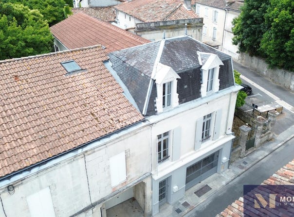 Barbezieux-Saint-Hilaire, Poitou-Charentes 16300