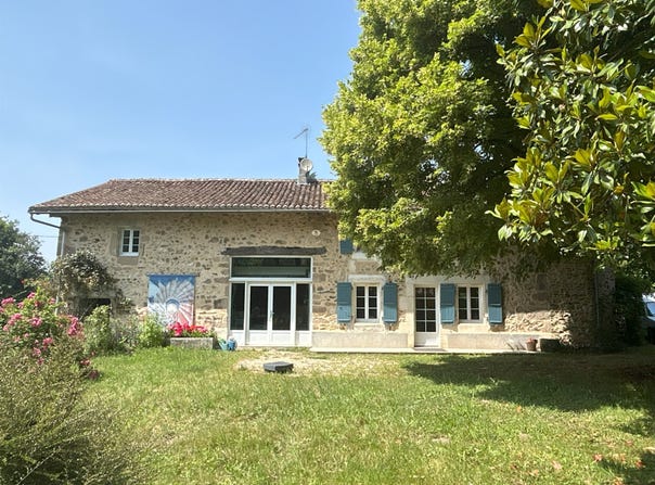 Mazerolles, Poitou-Charentes 16310
