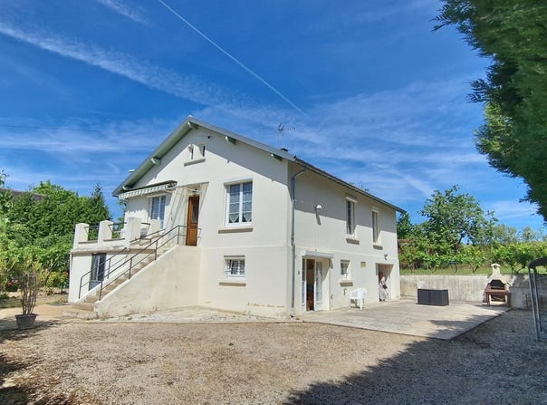 Lézinnes, Bourgogne-Franche-Comté 89160