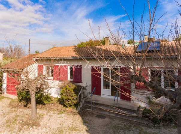 Lagnes, Vaucluse 84800