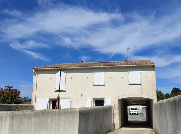 Bussac-sur-Charente, Poitou-Charentes 17100