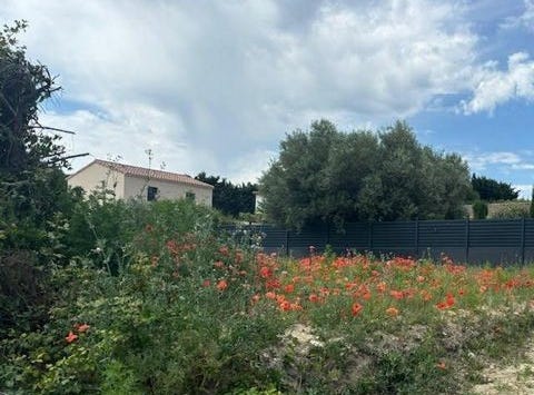 Saint-Saturnin-Les-Avignon, Provence-Alpes-Côte d'Azur 84450