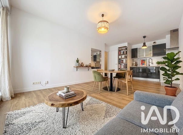Tours, Centre-Val de Loire 37000