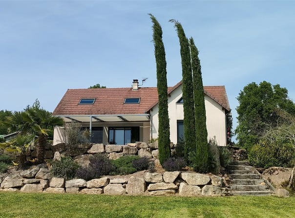 Suin, Burgundy 71220