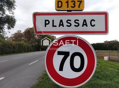 Plassac, Poitou-Charentes 17240