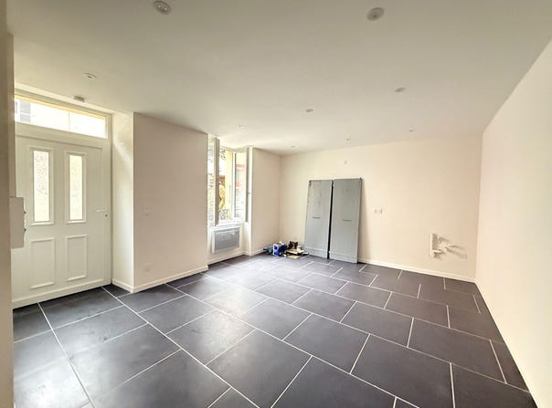LONS-LE-SAUNIER, Bourgogne-Franche-Comté 39000