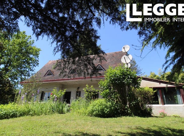 Saint-Savin, Nouvelle-Aquitaine 86310